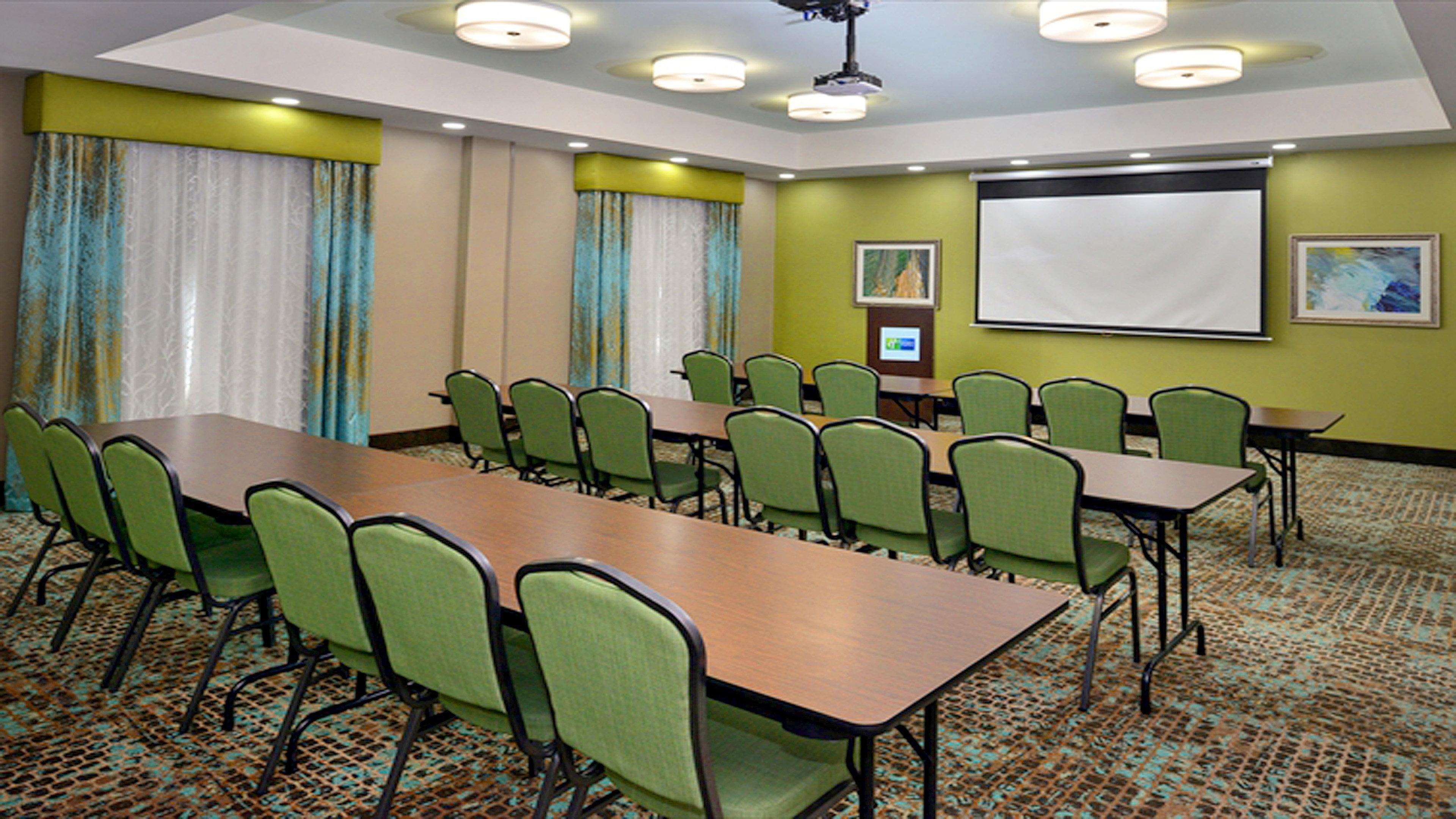 Holiday Inn Express And Suites Schulenburg By Ihg Exterior photo